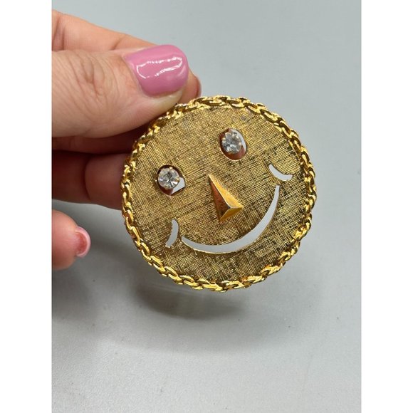Vintage Smiley Face Pin Brooch and Pendant Gold Tone Metal with Rhinestones Eyes - Picture 5 of 6